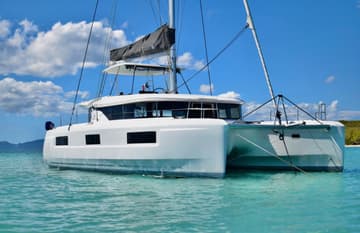 Catamaran Dare charter rental in Caribbean | Yacht4Less