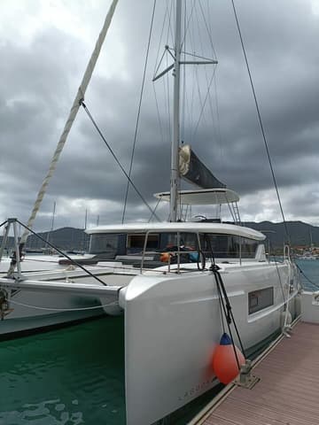 Catamaran Dare available for yacht charter in Caribbean | Yacht4Less