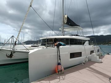 Best Price for a Catamaran Dare rental in Caribbean | Yacht4Less
