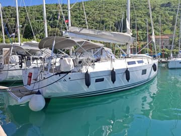 Sailboat Marion available for yacht charter in Croatia | Yacht4Less