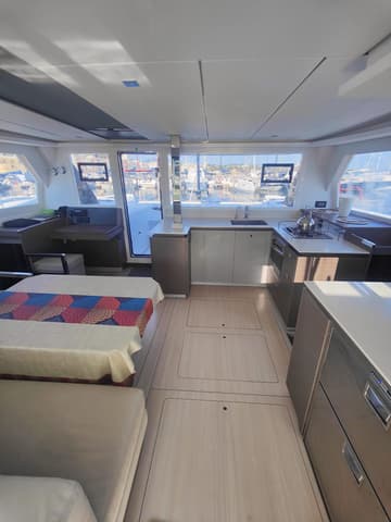 Catamaran Alluzo available for yacht charter in Italy | Yacht4Less