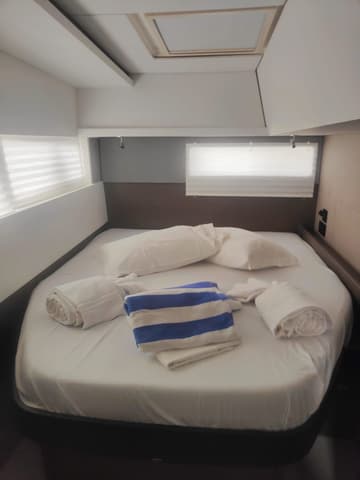 Best Price for a Catamaran Daria rental in Italy | Yacht4Less