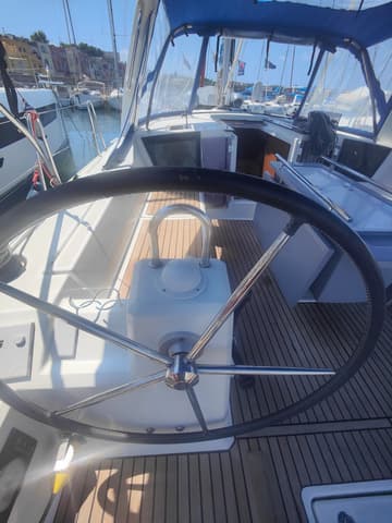 Sailboat Paulina available for yacht charter in Italy | Yacht4Less