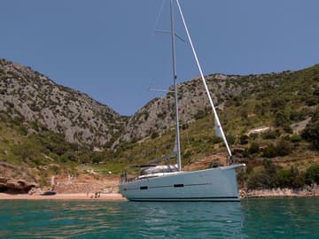 Sailboat Divna charter rental in Croatia | Yacht4Less