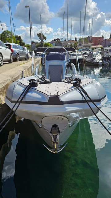 Rib Hydrotherapy available for yacht charter in Croatia | Yacht4Less