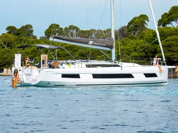 Sailboat Dama charter rental in Croatia | Yacht4Less