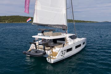 Catamaran Aruna available for yacht charter in Croatia | Yacht4Less