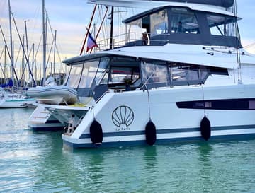 Catamaran LA PERLE charter rental in BVI | Yacht4Less