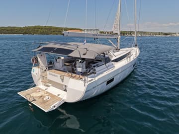 Sailboat Sea Queen charter rental in Croatia | Yacht4Less
