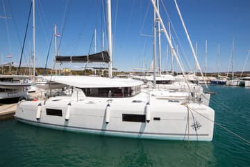 Best Price for a Catamaran Mare Solero rental in Croatia | Yacht4Less