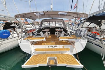 Sailboat Taja charter rental in Croatia | Yacht4Less