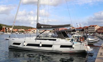 Sailboat Cygna available for yacht charter in Croatia | Yacht4Less
