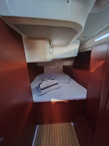 Sailboat Frizzante available for yacht charter in Croatia | Yacht4Less
