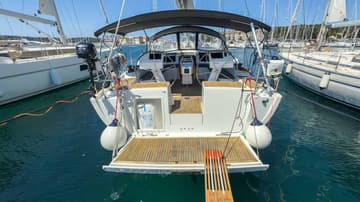Best Price for a Sailboat Sea Legend rental in Croatia | Yacht4Less