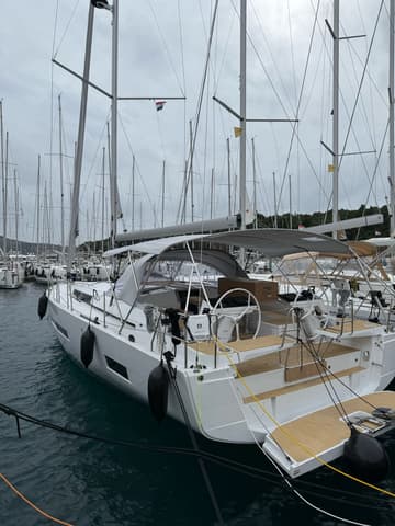 Best Price for a Sailboat Amari rental in Croatia | Yacht4Less