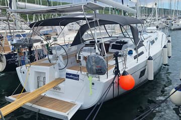 Sailboat Apple charter rental in Croatia | Yacht4Less