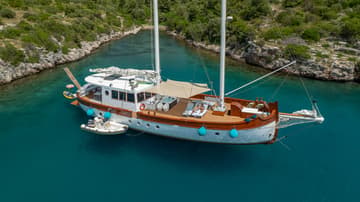 Best Price for a Gulet Green Ray rental in Croatia | Yacht4Less
