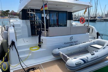 Power Catamaran Mamma Mia available for yacht charter in Spain | Yacht4Less