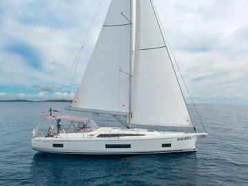 Best Price for a Sailboat Circe rental in Italy | Yacht4Less