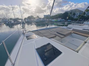 Catamaran MAGLICA available for yacht charter in Caribbean | Yacht4Less
