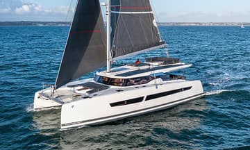 Best Price for a Catamaran Lune Rae rental in BVI | Yacht4Less