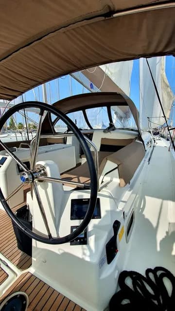 Best Price for a Sailboat Dalion rental in Greece | Yacht4Less