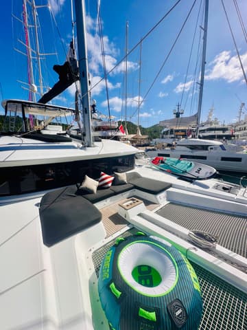 Best Price for a Catamaran Eldamar rental in Croatia | Yacht4Less