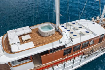 Gulet Phoenix Bronze available for yacht charter in Croatia | Yacht4Less