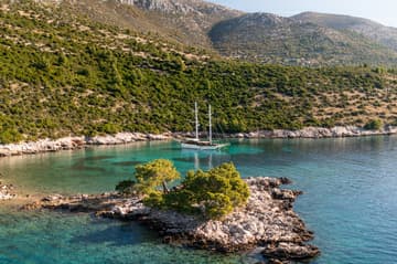 Gulet Phoenix Bronze available for yacht charter in Croatia | Yacht4Less