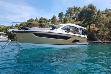 Motorboat Tireless charter rental in Croatia | Yacht4Less