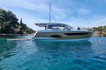 Best Price for a Motorboat Tireless rental in Croatia | Yacht4Less
