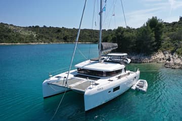 Catamaran Lizzy II available for yacht charter in Croatia | Yacht4Less