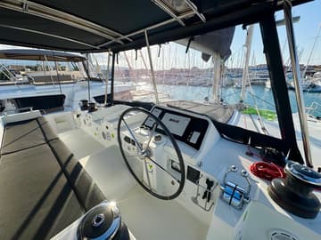 Best Price for a Catamaran EmoSEAon rental in Greece | Yacht4Less