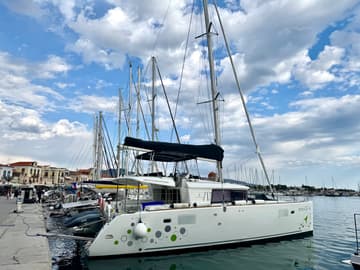 Catamaran EmoSEAon charter rental in Greece | Yacht4Less
