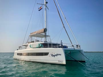 Catamaran Magnificent charter rental in Belize | Yacht4Less