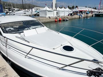 Best Price for a Motorboat Brač rental in Croatia | Yacht4Less