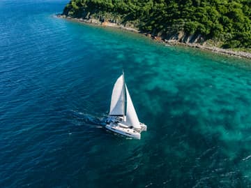 Catamaran Cloudwalker available for yacht charter in BVI | Yacht4Less