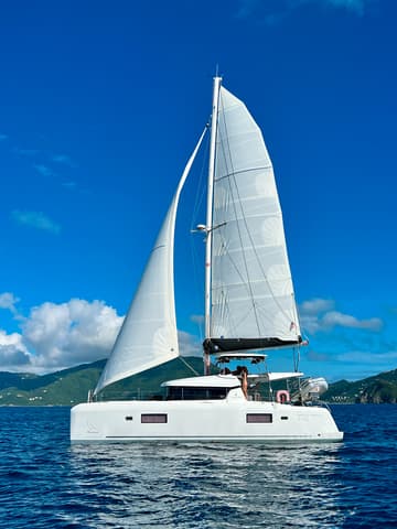 Best Price for a Catamaran Wanderlust rental in BVI | Yacht4Less