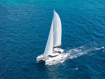 Catamaran Arctic Fantasy II charter rental in BVI | Yacht4Less