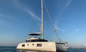 Best Price for a Catamaran Cadenza rental in BVI | Yacht4Less