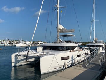 Catamaran Clearlake III available for yacht charter in BVI | Yacht4Less