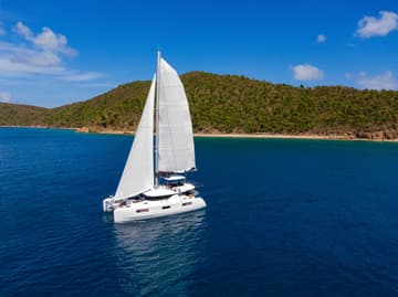 Best Price for a Catamaran Southern Isle rental in BVI | Yacht4Less