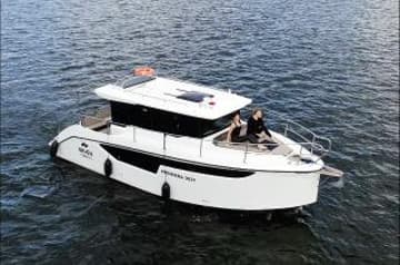 Motorboat Šolta charter rental in Croatia | Yacht4Less