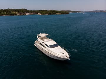 Motorboat Senza Parole charter rental in Croatia | Yacht4Less