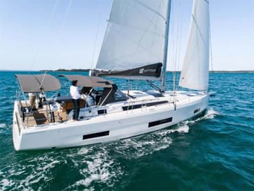 Sailboat Avanti charter rental in Croatia | Yacht4Less
