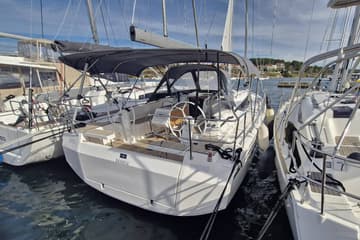 Sailboat Williams available for yacht charter in Croatia | Yacht4Less