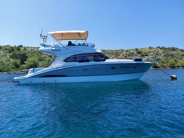 Motorboat Santin available for yacht charter in Croatia | Yacht4Less