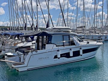Motorboat Helios charter rental in Croatia | Yacht4Less