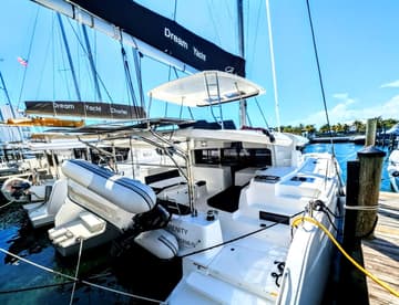 Catamaran SEARENITY charter rental in Bahamas | Yacht4Less