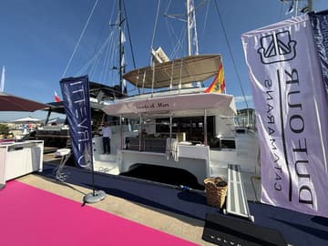 Catamaran Siente El Mar charter rental in Spain | Yacht4Less